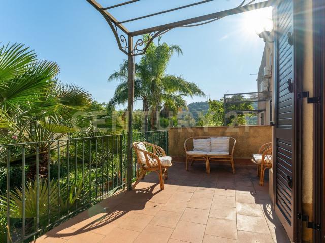 Case e ville in vendita di 110 m² in Contrada Arcile, 1