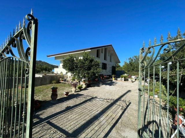 Case e ville in vendita di 110 m² in Contrada San Giorgio
