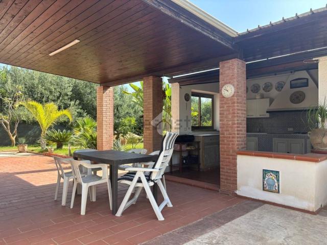 Case e ville in vendita di 110 m² in Contrada Sicciarotta