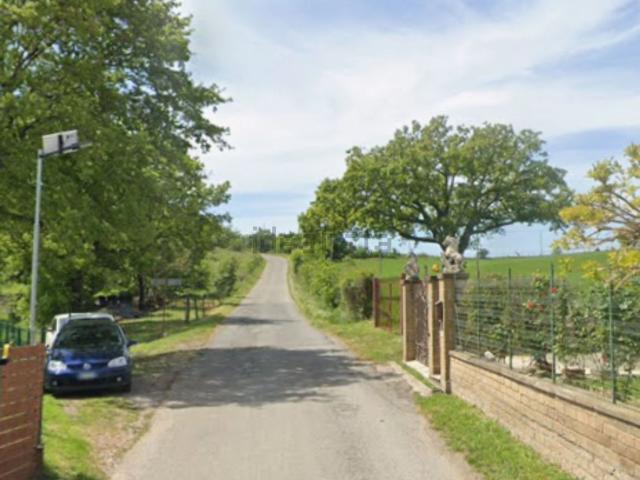 Case e ville in vendita di 110 m² in Località Grotte Cavalieri