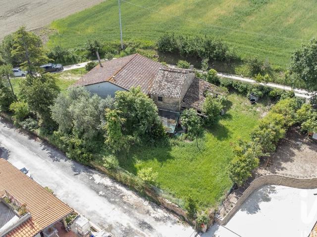 Case e ville in vendita di 110 m² in Strada Comunale Vaglie, 23