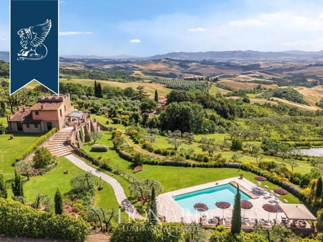 Case e ville in vendita di 1118 m²