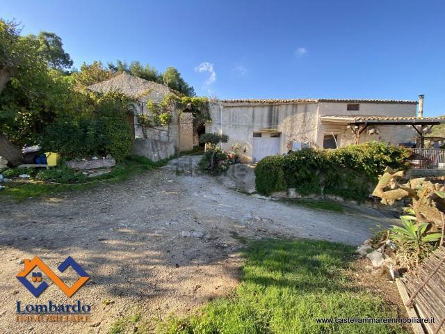 Case e ville in vendita di 111 m² in Contrada Pilato