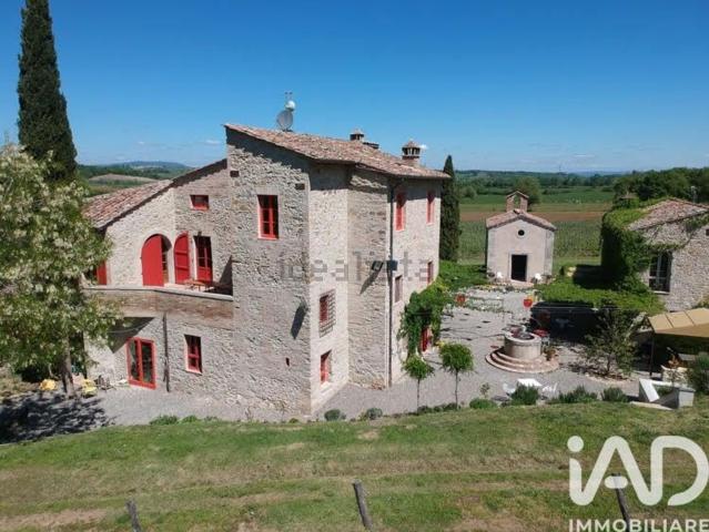 Case e ville in vendita di 1120 m²