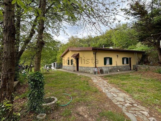 Case e ville in vendita di 112 m² in Via San Bartolomeo del Bosco