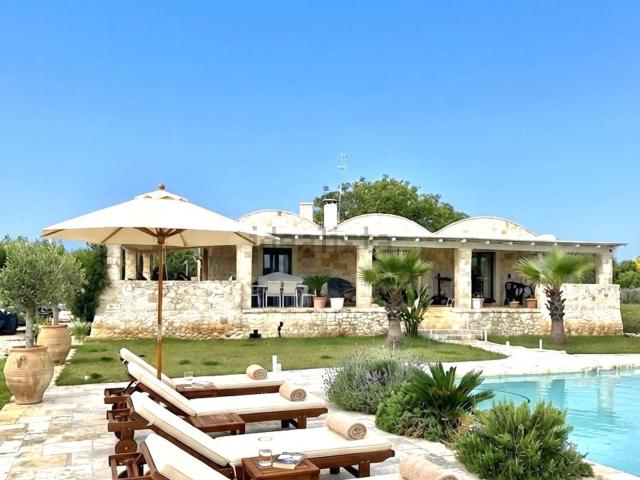 Case e ville in vendita di 112 m² in Contrada Donnagnora, 72017