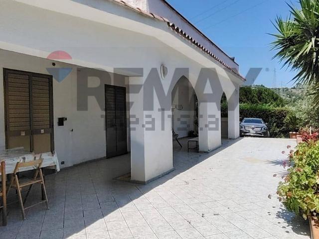 Case e ville in vendita di 112 m² in Contrada Franco, 1