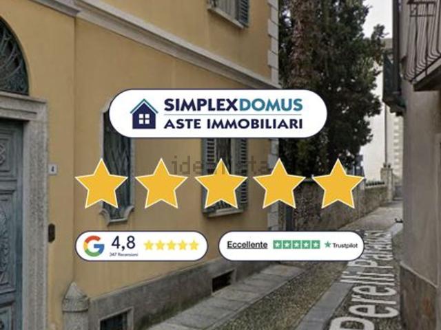 Case e ville in vendita di 1133 m² in Via Perelli Paradisi