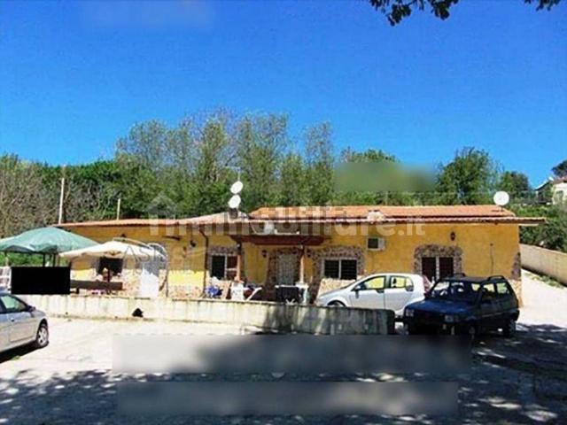 Case e ville in vendita di 113 m² in Strada dei Colli