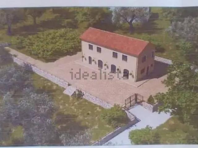 Case e ville in vendita di 114 m² in Via Fontanelle