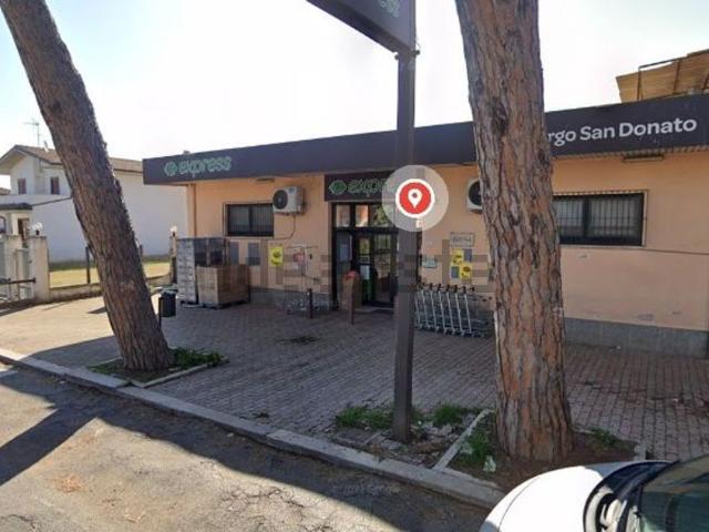 Case e ville in vendita di 114 m² in Via Migliara 47, 47