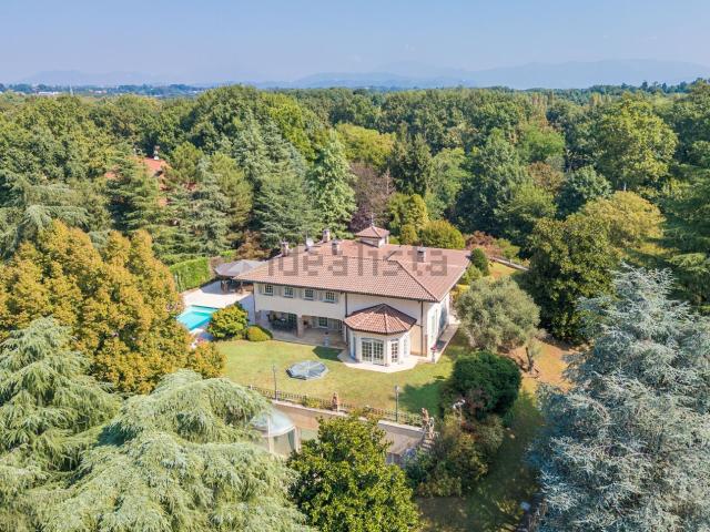 Case e ville in vendita di 1150 m²