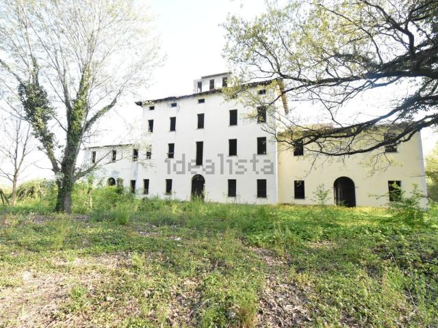Case e ville in vendita di 1152 m² in Via Gaidello