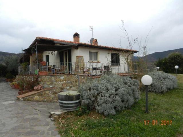 Case e ville in vendita di 115 m²