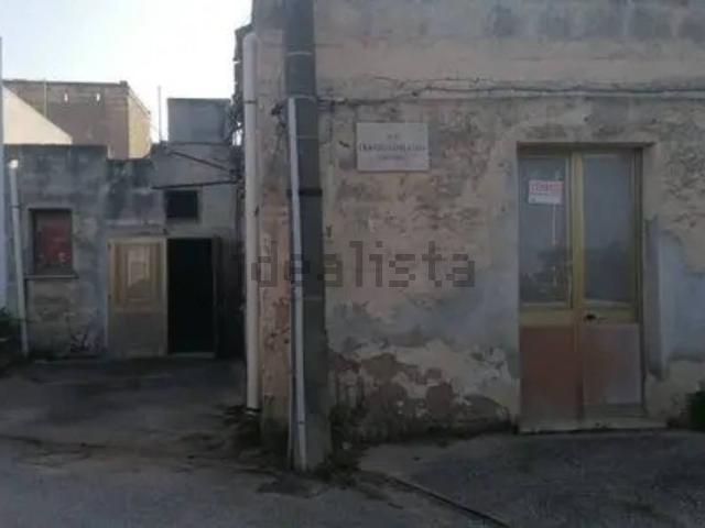 Case e ville in vendita di 115 m² in Via Fratelli Orlando