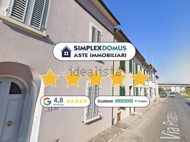 Case e ville in vendita di 115 m² in Via Pratese