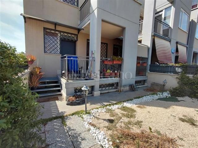 Case e ville in vendita di 115 m² in Via Roberto Paribeni