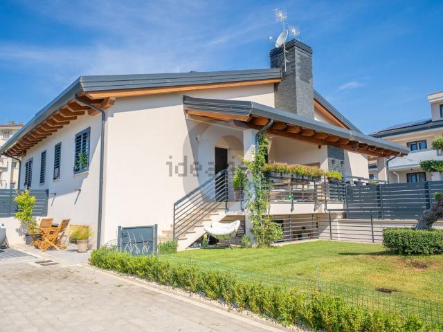 Case e ville in vendita di 115 m² in Via Vigne di San Matteo, 29