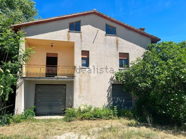 Case e ville in vendita di 115 m² in Strada dei Cappuccini