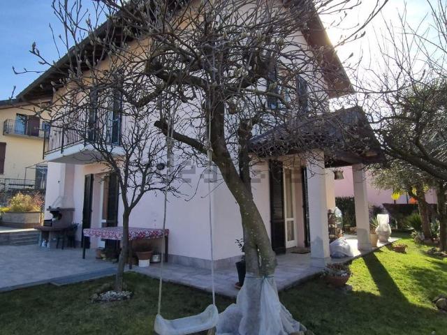 Case e ville in vendita di 116 m² in Via Cascina Set, 8