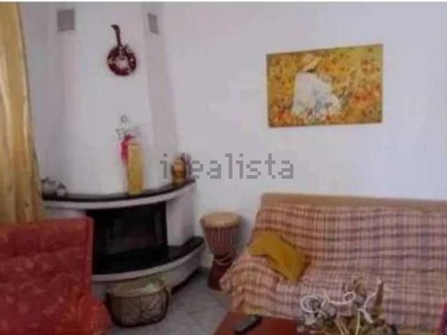 Case e ville in vendita di 116 m² in Via Abruzzi, 8