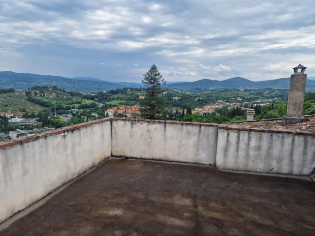 Case e ville in vendita di 118 m² in Via di Vacciano