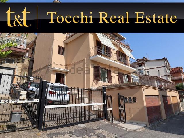 Case e ville in vendita di 118 m² in Via Piadena