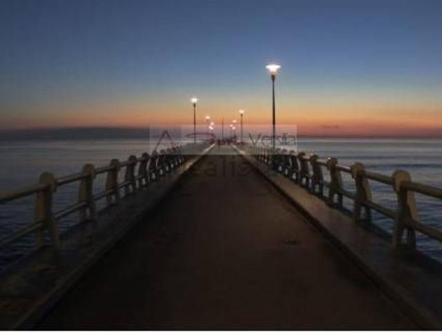 Case e ville in vendita di 118 m² in Via Versilia, 55