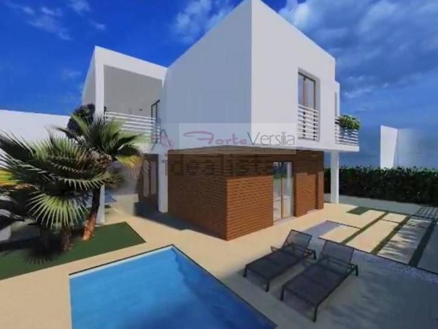 Case e ville in vendita di 118 m² in Via Versilia, 55