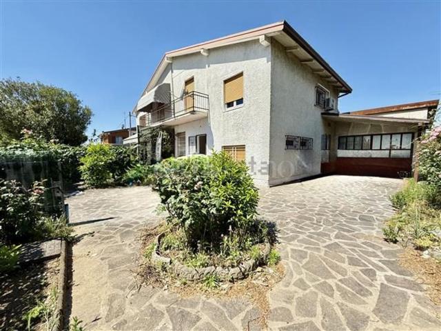 Case e ville in vendita di 118 m² in Via Violino di Sotto