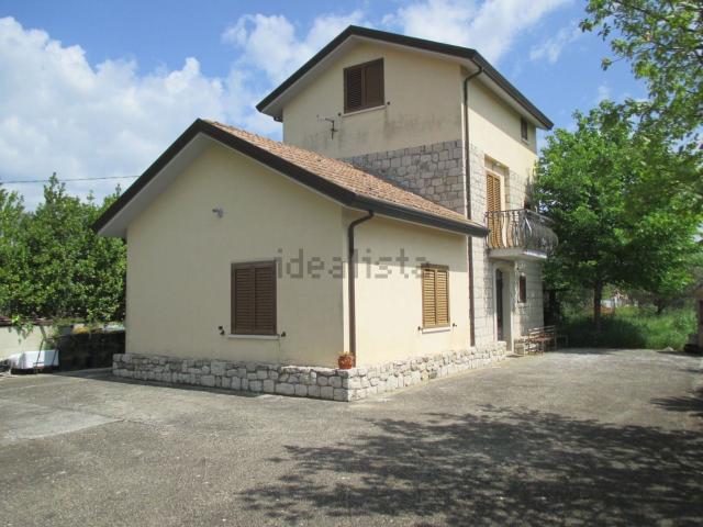 Case e ville in vendita di 118 m² in Contrada Fontanelle