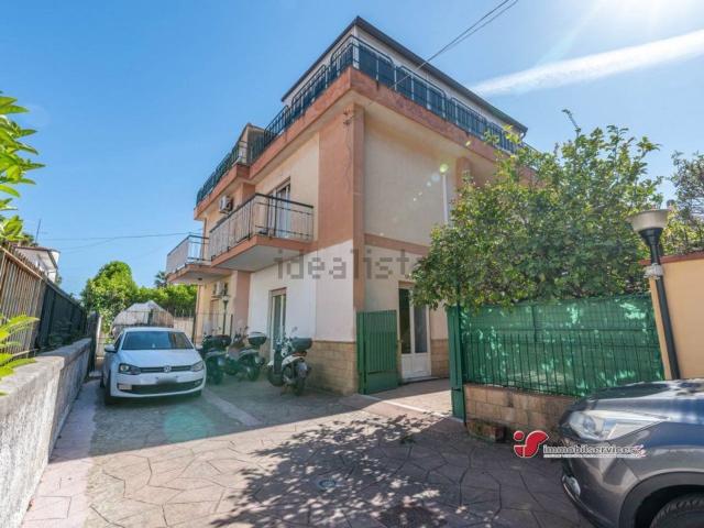 Case e ville in vendita di 119 m² in Via Pazienza