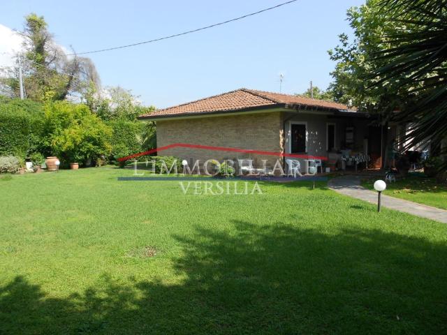 Case e ville in vendita di 119 m² in Via Unità d&apos Italia