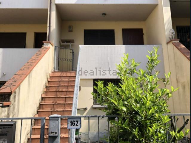 Case e ville in vendita di 119 m² in Strada Provinciale per Golese