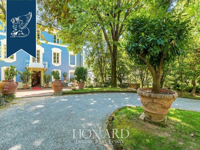 Case e ville in vendita di 1200 m²