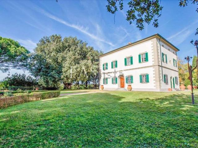 Case e ville in vendita di 1200 m² in Via Beneventi, 9