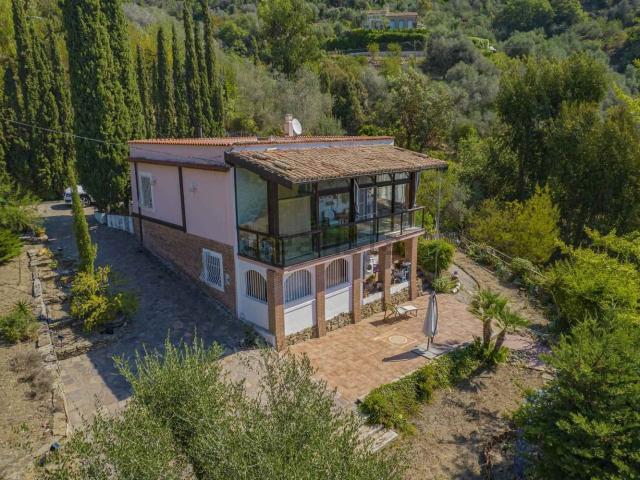 Case e ville in vendita di 120 m²