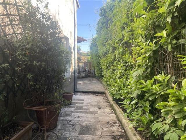 Case e ville in vendita di 120 m² in Via Comune Antico