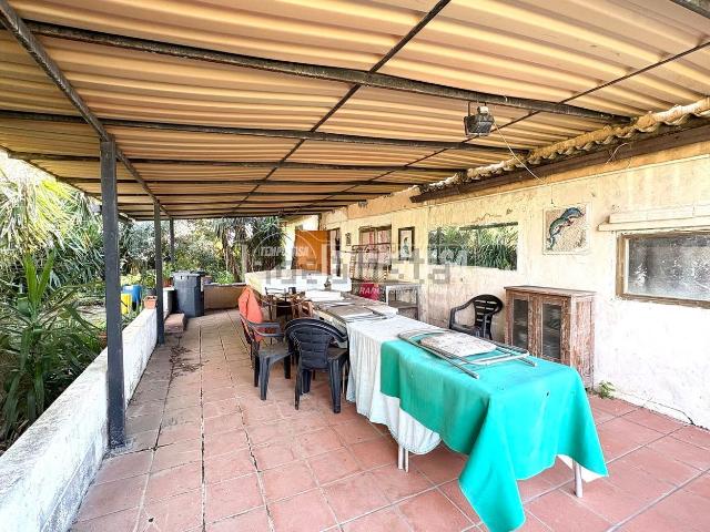 Case e ville in vendita di 120 m² in Via Braccianese Claudia