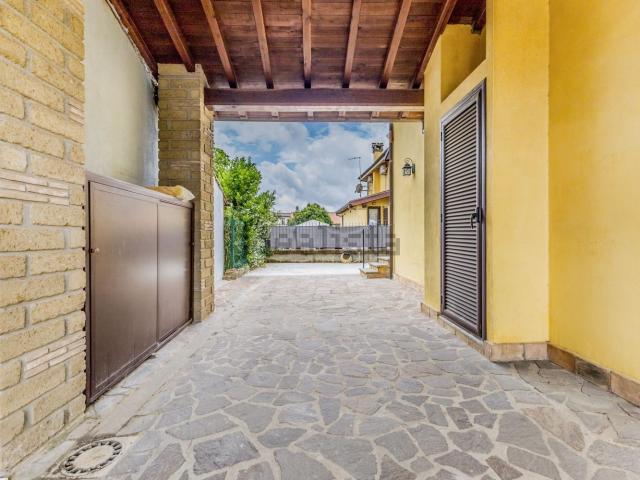 Case e ville in vendita di 120 m² in Via Giuseppe Garibaldi, 73
