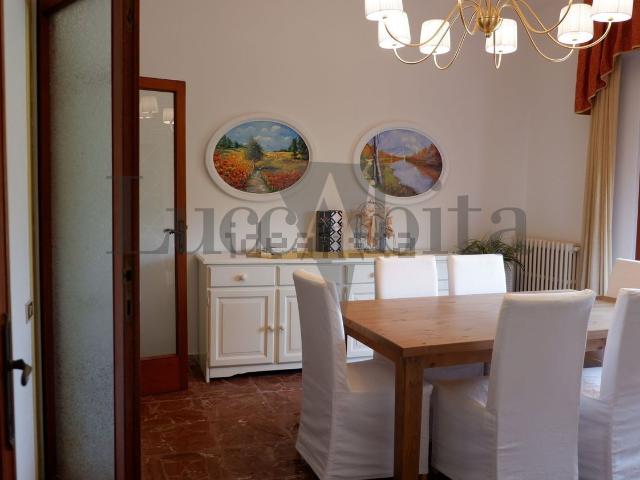 Case e ville in vendita di 120 m² in Via del Castello, 442