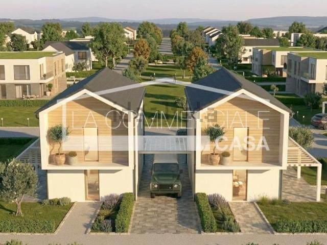 Case e ville in vendita di 120 m² in Via del Sorgo