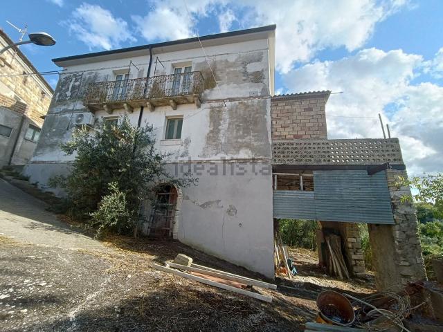Case e ville in vendita di 120 m² in Via delle Mandrelle