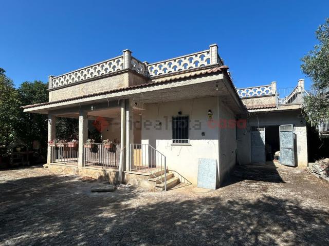 Case e ville in vendita di 120 m² in Via la Sorte, 36