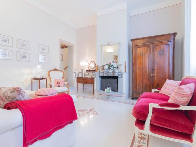 Case e ville in vendita di 120 m² in Via Livornese