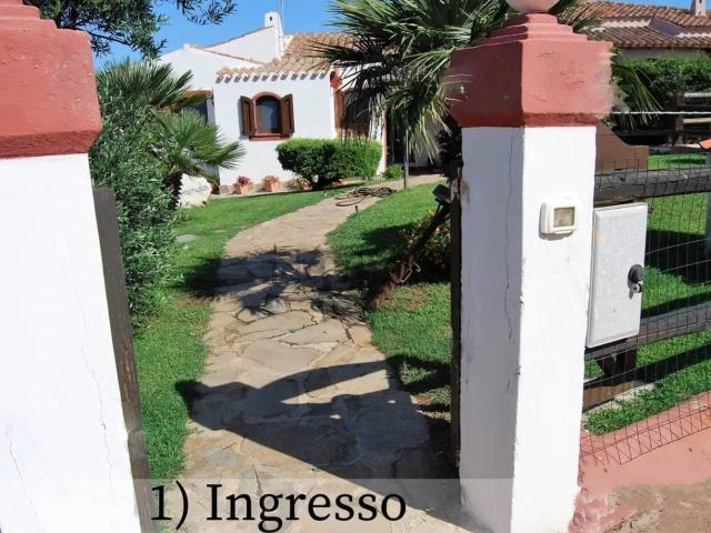 Case e ville in vendita di 120 m² in Via Limbara