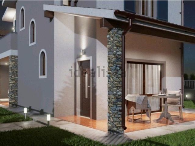 Case e ville in vendita di 120 m² in Via Madonna del Piano