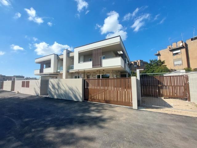 Case e ville in vendita di 120 m² in Via Nuoro, 6