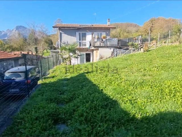 Case e ville in vendita di 120 m² in Via Savoreta