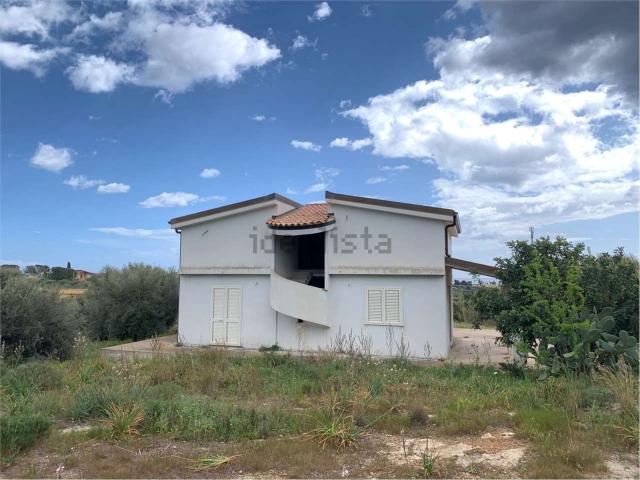 Case e ville in vendita di 120 m² in Via San Michele Arcangelo